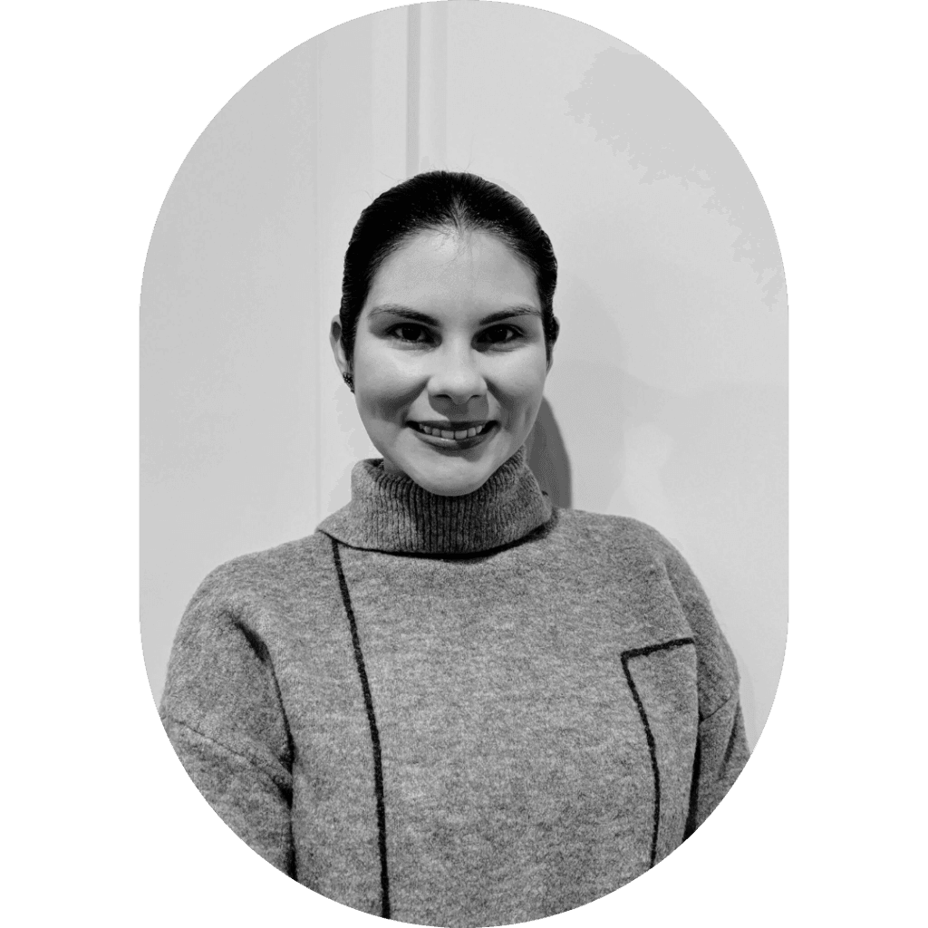 Karina Álvarez – Spanish Teacher